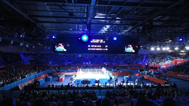During the fight Soltan Migitinov (AZE, red) vs. Esquiva Falcão Florentino (BRA, blue) at the ExCeL London during the 20